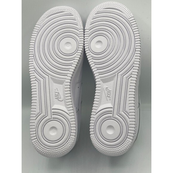 NEW Nike Air Force 1 Low Triple White Men’s Size 8 AF1 DS With Box main image 10